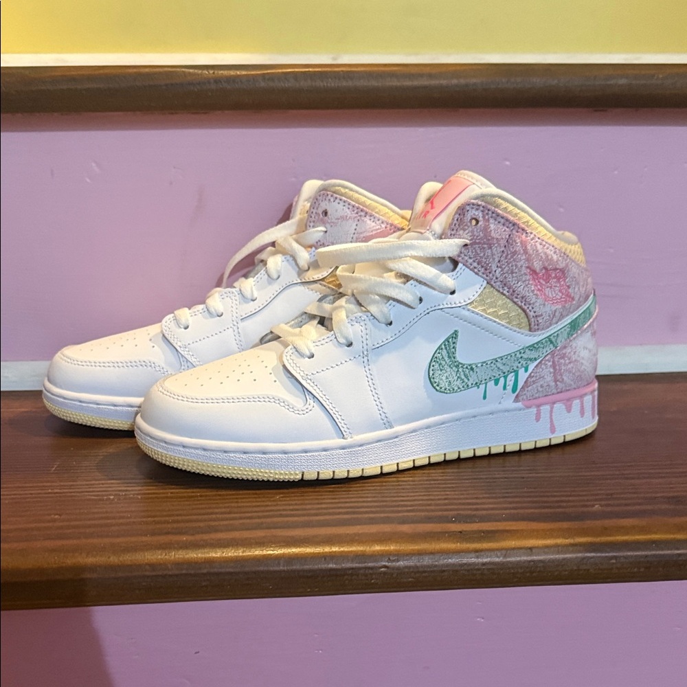 Nike Air Jordan Paint Drip size 40